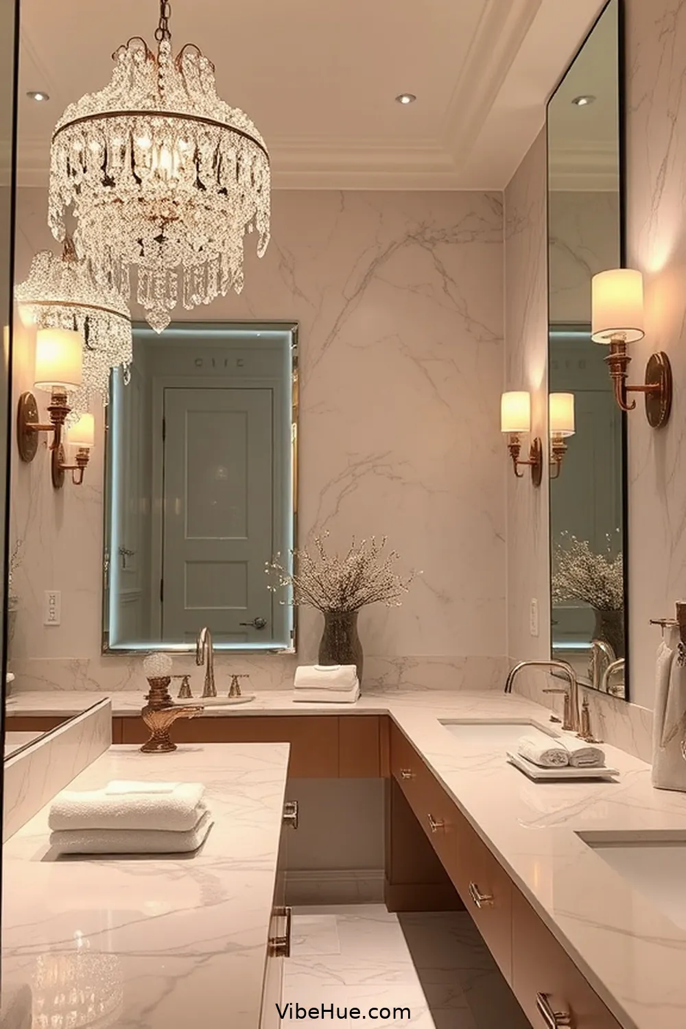 Incorporate Glamorous Lighting Fixtures for Create a Winter Bathroom With Modern Glam Style